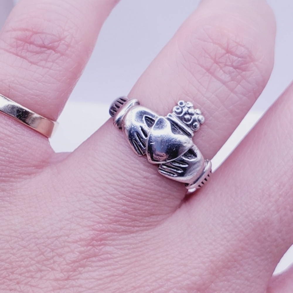 Claddagh Ring - image 4